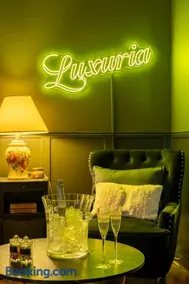 Love room - Luxuria Avignon - Image 3