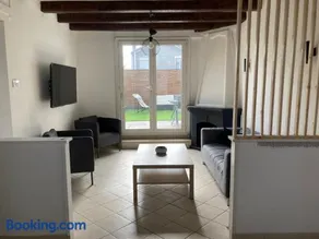 Belle maison avec grande terasse à 10 minutes en train de Paris centre et 6 min à pied de la gare et du centre ville - Image 1