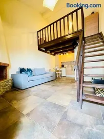 Elegant modern loft in Kryopigi - Image 3