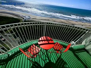 Vermillion Waves Retreat - Image 1