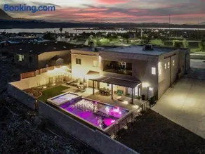 Sunset Oasis 7 Bedroom Family - Image 2