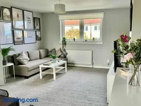 Bright and modern 3-Bedrooms house in Clydebank - Image 1