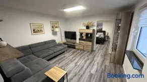KüstenNest gepflegte großzügige Ferienwohnung Nähe Ostsee mit Garten - Image 1