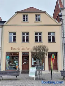 Tangermünde Zum S c h m u c k Giebel - Pension & FeWo - Image 1