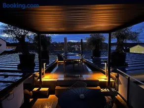 Private Spa Loft - Image 2