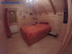 2eme étage de 85m2 d'un chalet - Image 2