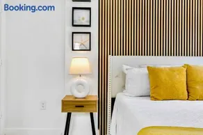 Beachy Living |Sleep 8 Best Location | BBQ & Patio - Image 3
