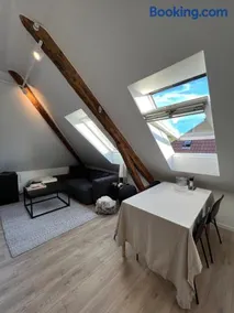 Central Two Room Apartment! - Image 2