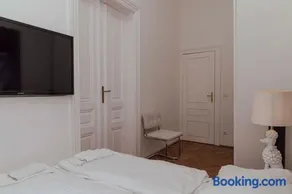 Modern stylish comfortable 2 bedroom apartment - Image 2