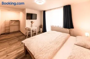 INLE Homestay - Image 3