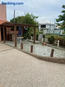 Casa Espaçosa com Piscina, 3 Quartos e Wi-Fi - Image 5