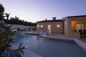 Charming villa Manuela with wonderful pool near the beach - Image 3