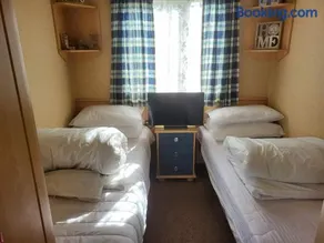 Corinne Caravan At Golden Palm Resort Skegness - Image 4
