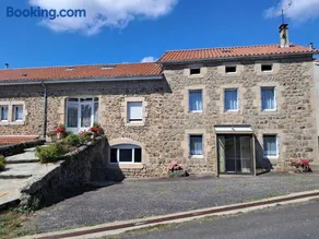 Gîte de Charme pour 6 personnes avec Terrasse et Wifi - Image 1
