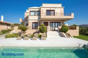 Muses villa - Image 2