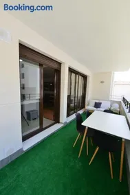 Apartamento CERCA PLAYA CON BALCON Y BBQ - Image 2