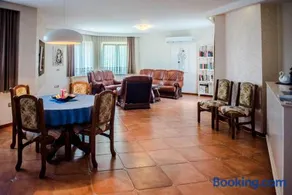 Villa Miriam Family Apartment - Image 3