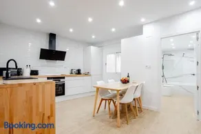 TROBAT18 - Castle View Luxury Duplex with Private Terrace - Image 4