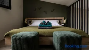 Epanomi Suites - Image 3