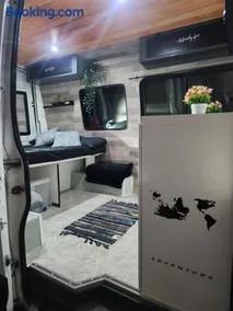 Furgoneta camper - Image 3