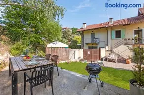 Dimora Della Rocca Private Garden, WIFI, BBQ & Parking - Happy Rentals - Image 1