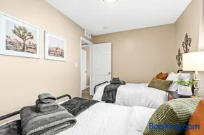 Cozy 3BR Home Friendly City of Hazel Park - Image 4