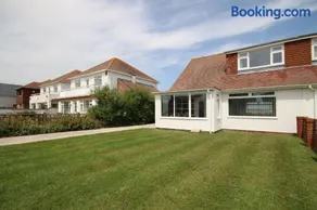 Jaknelee, West Wittering - Image 3