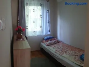 FÜGE-FA-HÁZ VÁSÁROSNAMÉNY - GERGELYIUGORNYA - Image 5