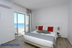 Blu Acqua Hotel - Image 2