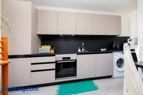 Apartment in the Heart of Carera street - Image 2