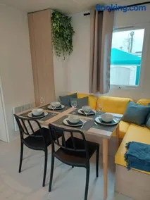 Chalet nabij Oostende - Image 1