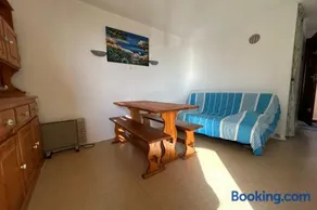 Charming T2 in residence with swimming pool - Image 2