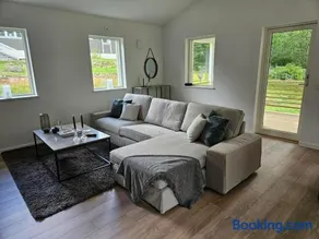 Vacation home near lake and nature - Image 1