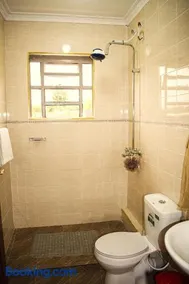 Serene 3Bdr Cottage In Nanyuki With Spacious Garden - Image 4