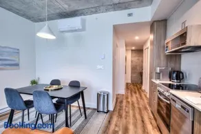 Executive Class Apartments with Gym VIP & Students in Downtown MTL Dawson Concordia Mcgill - Image 3