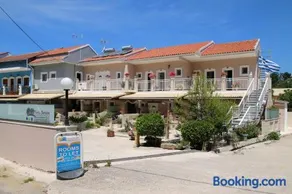 Santa Barbara Lakis Apartments - Image 1