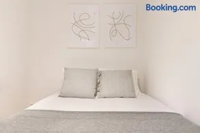 Moderno y Acogedor Apartamento en Atocha 4 PAX A/C - Image 5
