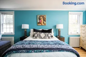 Beautiful fully-furnished Colonial in Millersville - Image 5