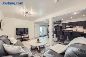 Ski and Golf Condo - 9 min to VailBC - Image 2
