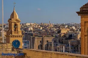 Apartment close to Fort Saint Angelo - Image 2