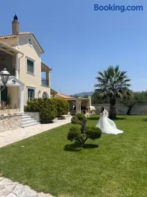 Eleni's Family Villa - Image 3