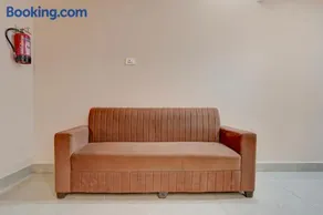 OYO Townhouse Oak Fazalganj Formerly RR Grand - Image 4