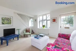 Cotswold Stable Cottage - Image 2