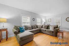 North End Single Family 4 Bed 2 Bath - Image 3