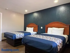 Rodeway Inn & Suites - Image 1