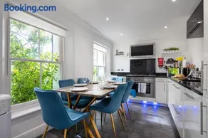 Castle Properties: The Duchess, 3 Bed Family cottage - Image 3