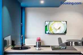 FourRoomotel - Image 5