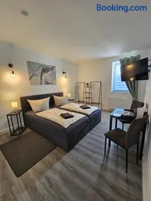 Airbnb moderne ruhige und helle Doppelzimmer nähe Magdeburg A14 & A2 - Image 1