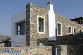 Villa ideal para familias con jardín y piscina privada | Vistas al mar - Image 3