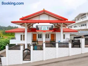 Lazo Cottage By Lake , Ooty - Image 1